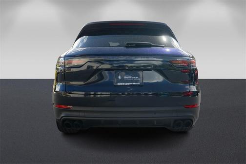 2022 Porsche Cayenne Platinum Edition
