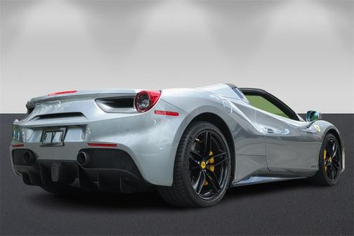 2018 Ferrari 488 Spider Base