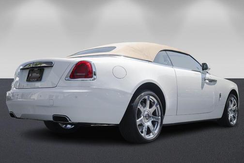 English White 2016 Rolls-Royce Dawn