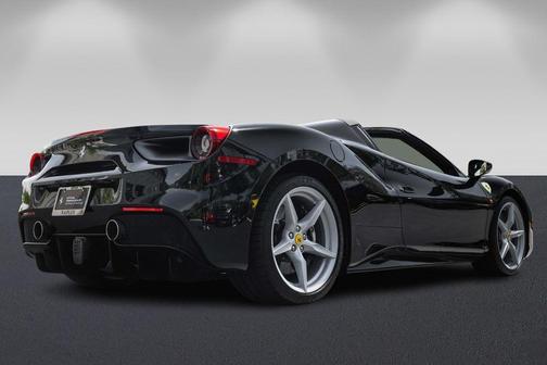 2018 Ferrari 488 Spider 