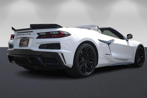 Arctic White 2026 Chevrolet Corvette Z06