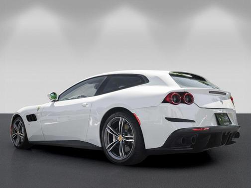 Bianco Avus 2020 Ferrari GTC4Lusso V12