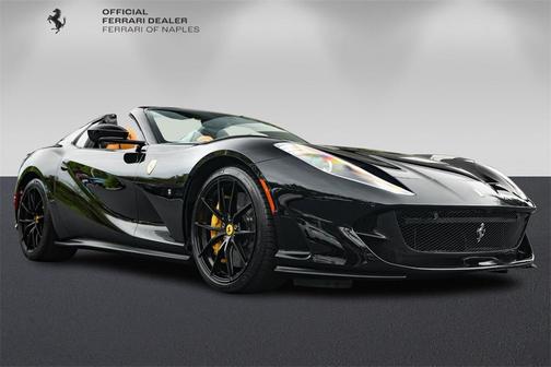 2023 Ferrari 812 GTS Base