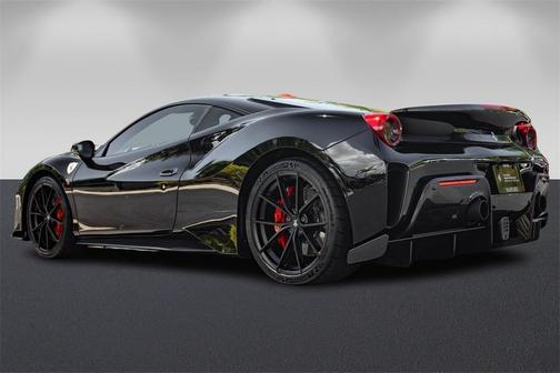 2020 Ferrari 488 Pista