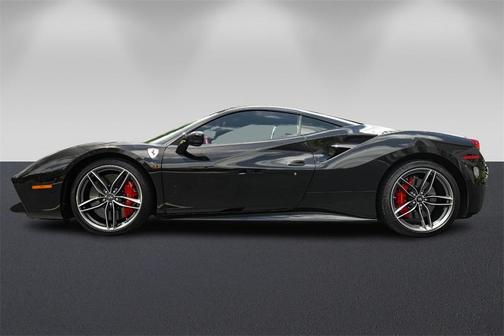 2019 Ferrari 488 GTB Base