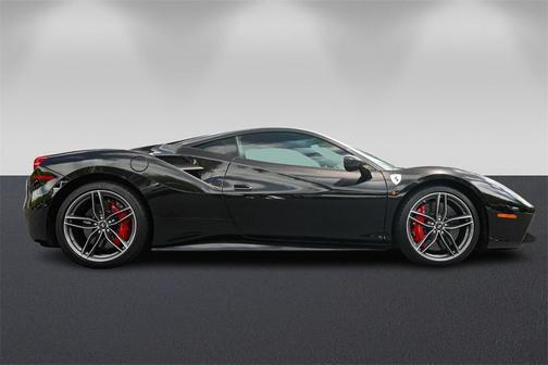 2019 Ferrari 488 GTB Base