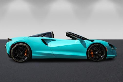 2025 McLaren Artura Performance