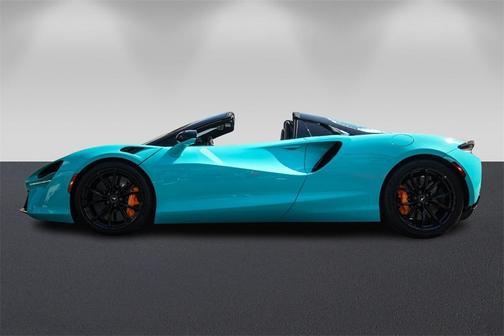 2025 McLaren Artura Performance