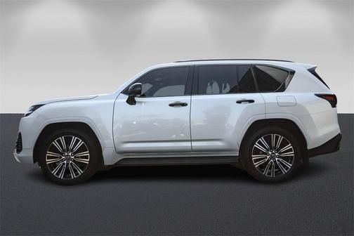 2025 Lexus LX 600 Luxury