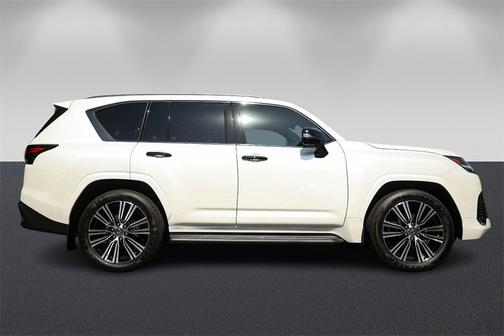 2025 Lexus LX 600 Luxury