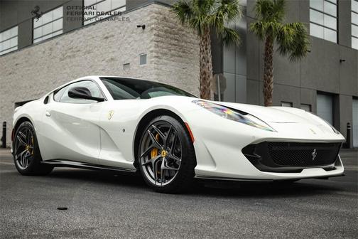 2019 Ferrari 812 Superfast Base