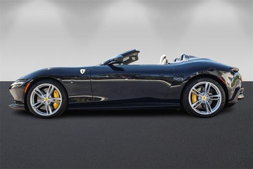 2024 Ferrari Roma Spider Base