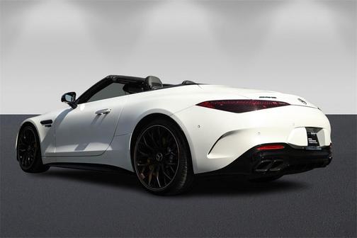2022 Mercedes-Benz AMG SL 63 Base