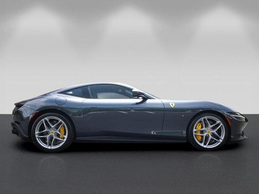 Blu Roma 2023 Ferrari Roma