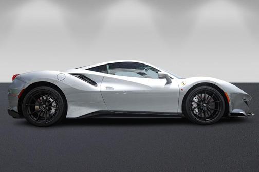 Grigio Titanio Metallic 2020 Ferrari 488 Pista