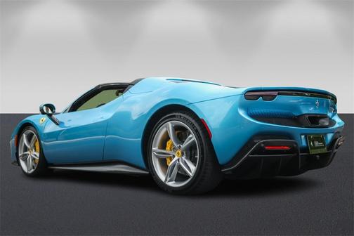 2024 Ferrari 296 GTS Base