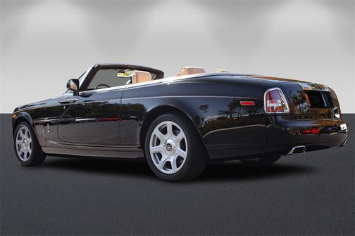 2010 Rolls-Royce Phantom Drophead Coupe 