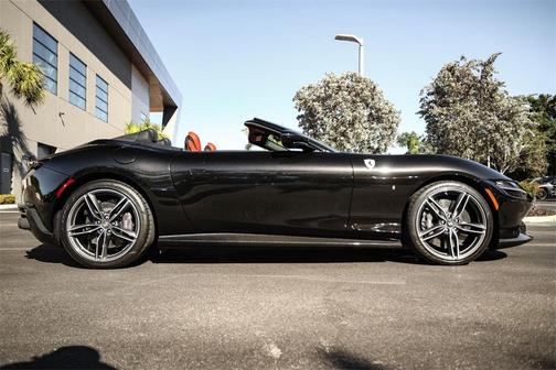 2024 Ferrari Roma Spider Base
