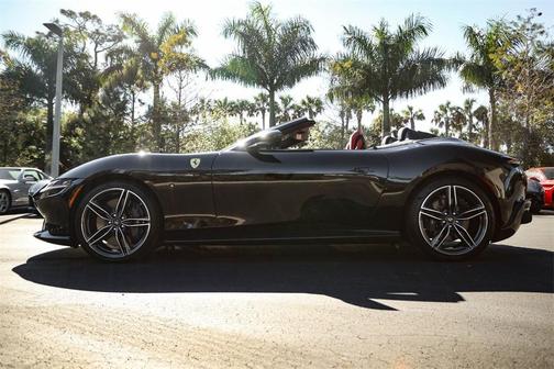 2024 Ferrari Roma Spider Base