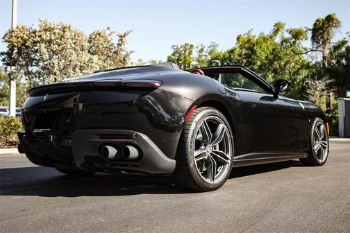 2024 Ferrari Roma Spider Base