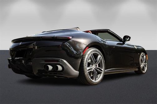 2024 Ferrari Roma Spider Base