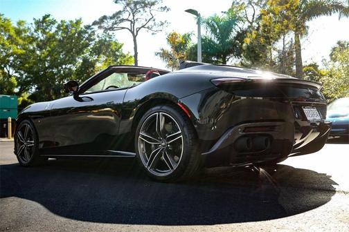 2024 Ferrari Roma Spider Base