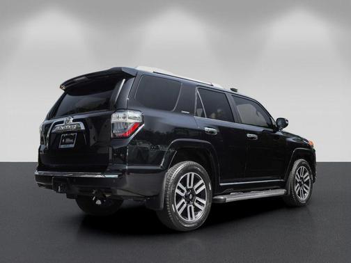 Midnight Black Metallic 2018 Toyota 4Runner Limited
