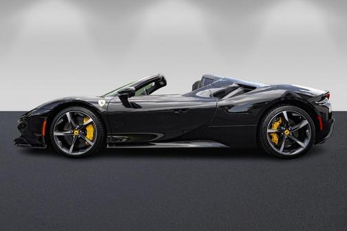 2024 Ferrari SF90 Spider 