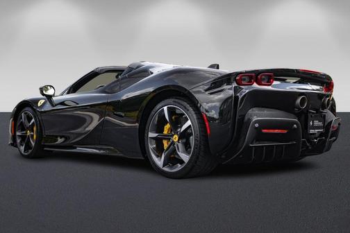 2024 Ferrari SF90 Spider 