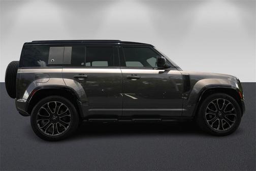 2025 Land Rover Defender