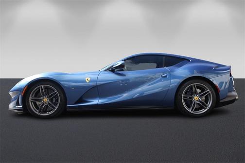 2019 Ferrari 812 Superfast 