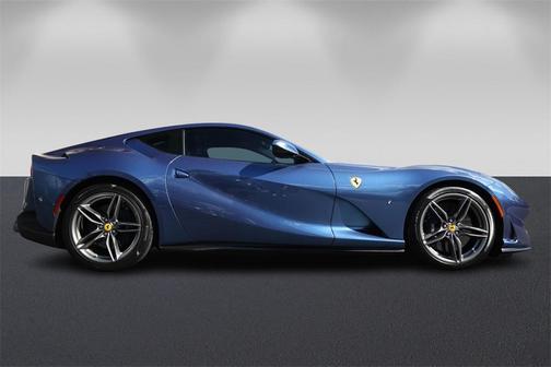 2019 Ferrari 812 Superfast 