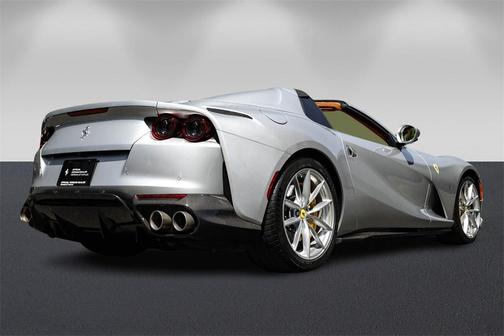 2022 Ferrari 812 GTS Base