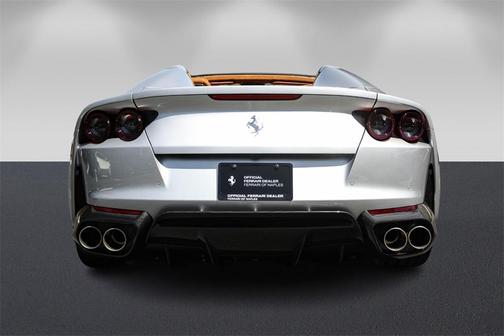 2022 Ferrari 812 GTS Base