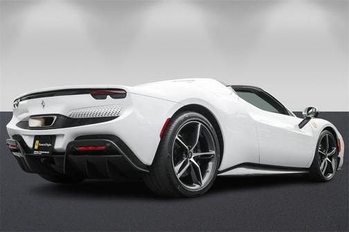 2025 Ferrari 296 GTS 