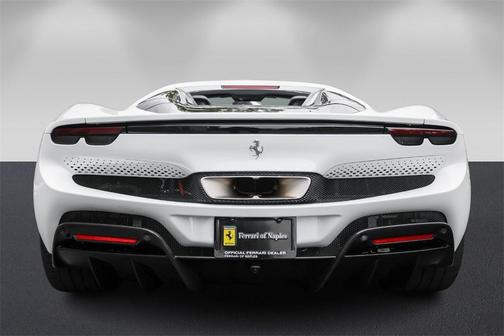 2025 Ferrari 296 GTS 