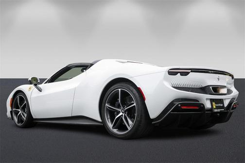 2025 Ferrari 296 GTS 