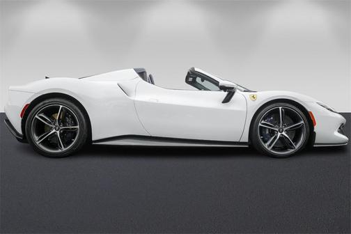 2025 Ferrari 296 GTS 