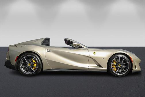 2023 Ferrari 812 GTS