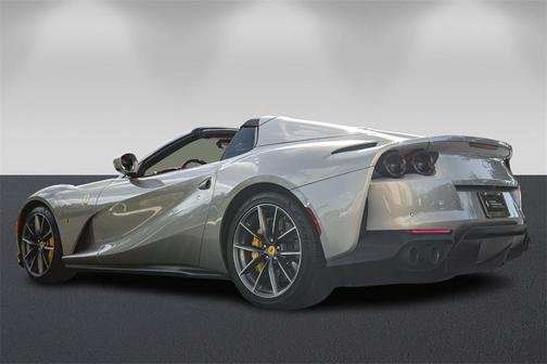 2023 Ferrari 812 GTS