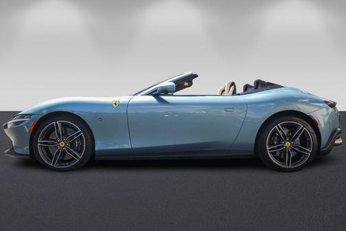 2024 Ferrari Roma Spider 