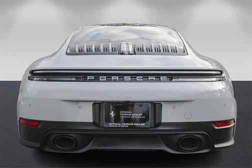 2025 Porsche 911 Carrera