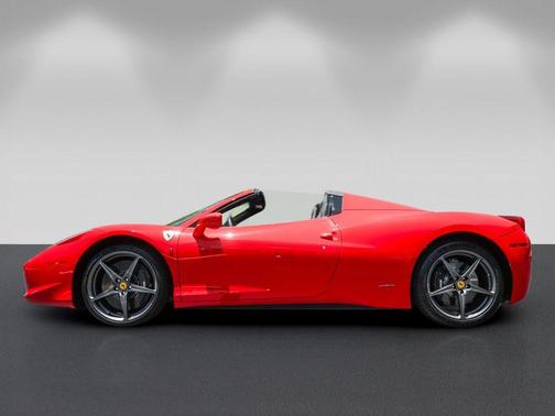 Rosso Corsa 2014 Ferrari 458 Spider