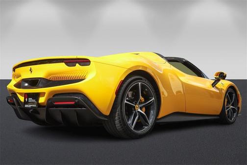 2024 Ferrari 296 GTS 