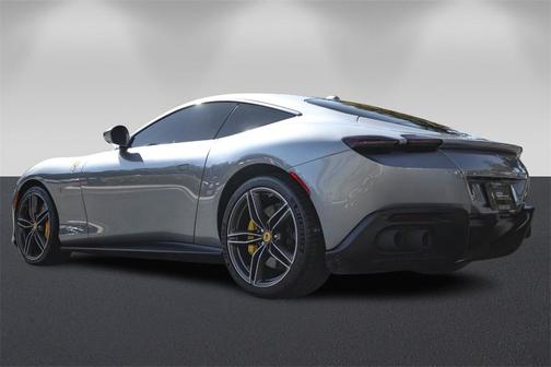 2022 Ferrari Roma Base