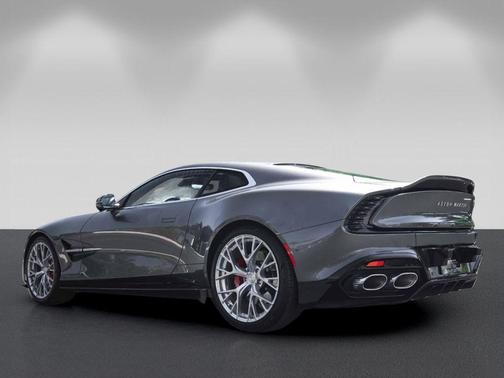 Magnetic Silver 2025 Aston Martin Vanquish