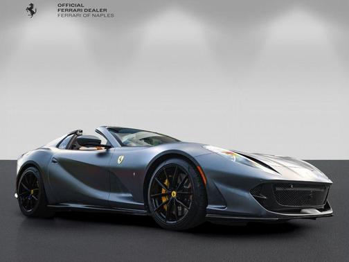 Grigio Silverstone Metallic 2022 Ferrari 812 GTS