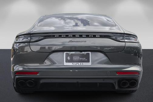 2023 Porsche Panamera Platinum Edition