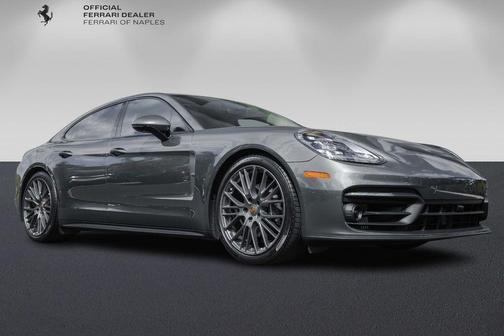 2023 Porsche Panamera Platinum Edition