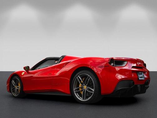 Rosso Corsa 2018 Ferrari 488 Spider